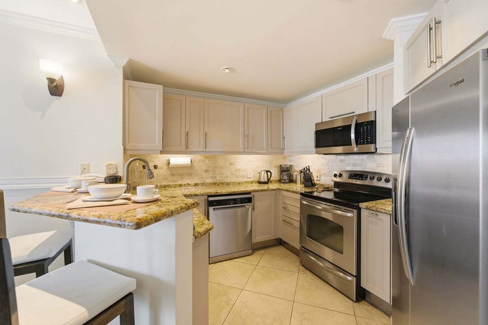 Sapphire Beach 209 - Lovely open-concept kitchen