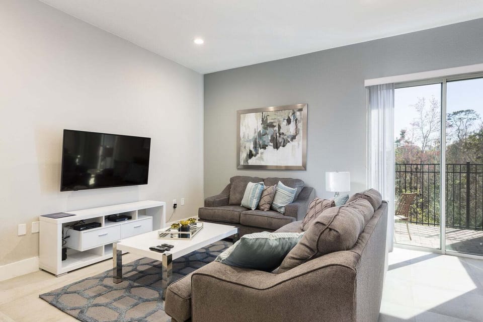 Spacious & Comfortable areas to enjoy with family!