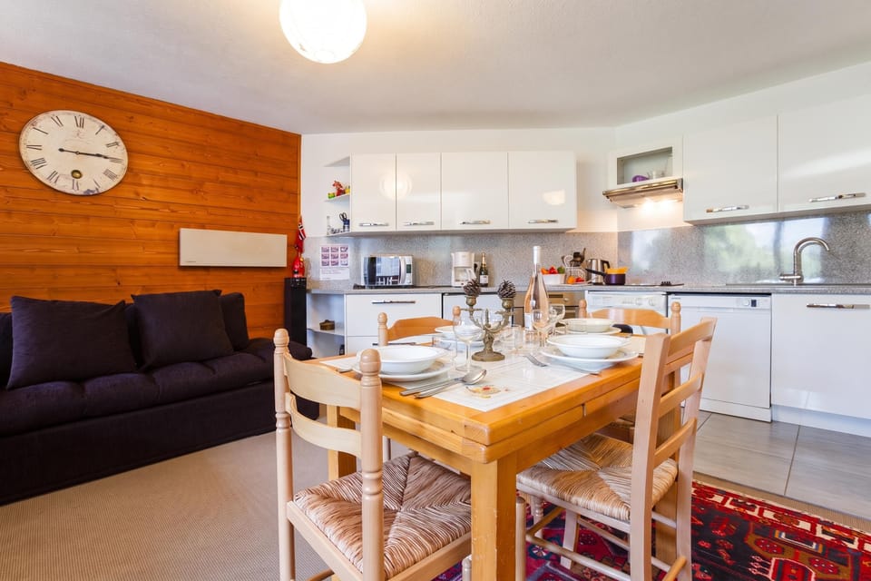 Kitchen and dining area