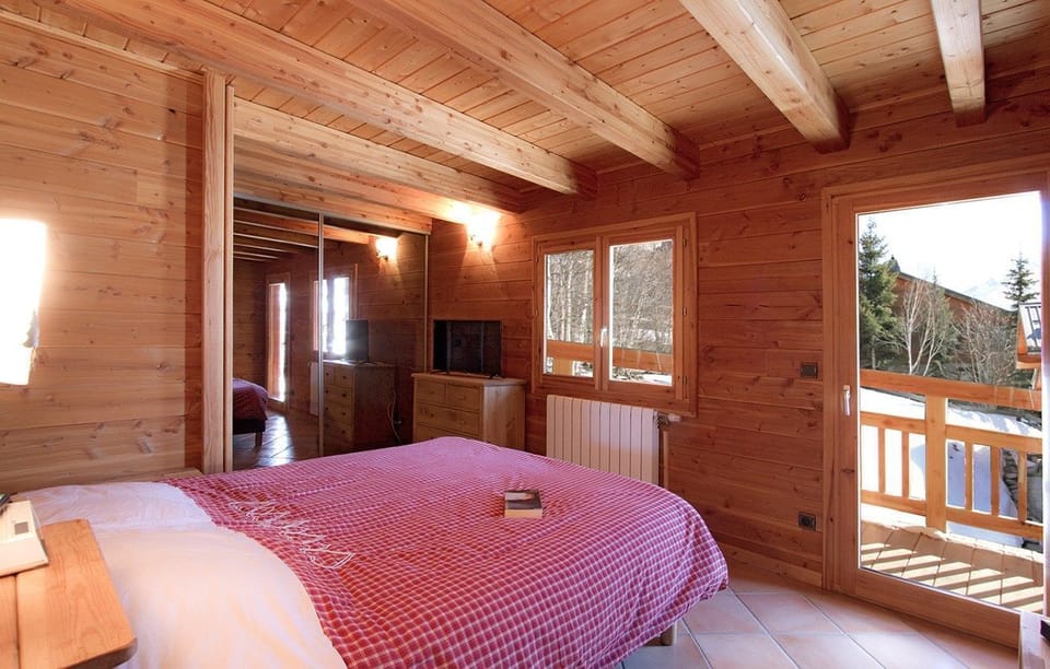 Relax on the comfy Double bed after a day outside.