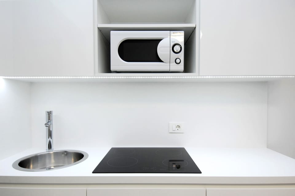 Studio | Private kitchen | Mini-fridge, microwave