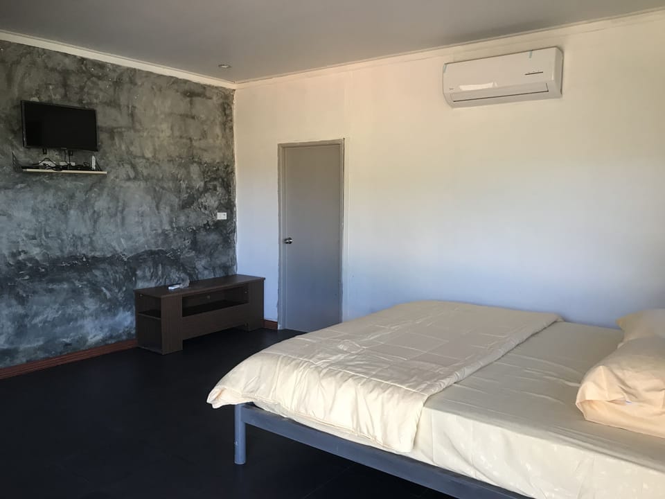 Family Room | Free rollaway beds, free WiFi