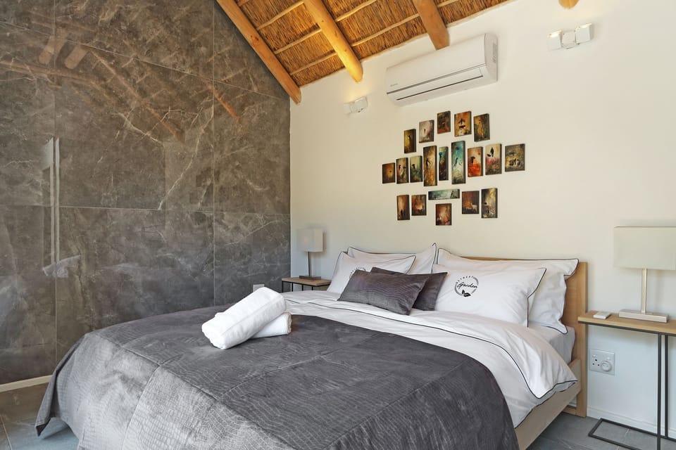 Comfort Room | Frette Italian sheets, premium bedding, down comforters