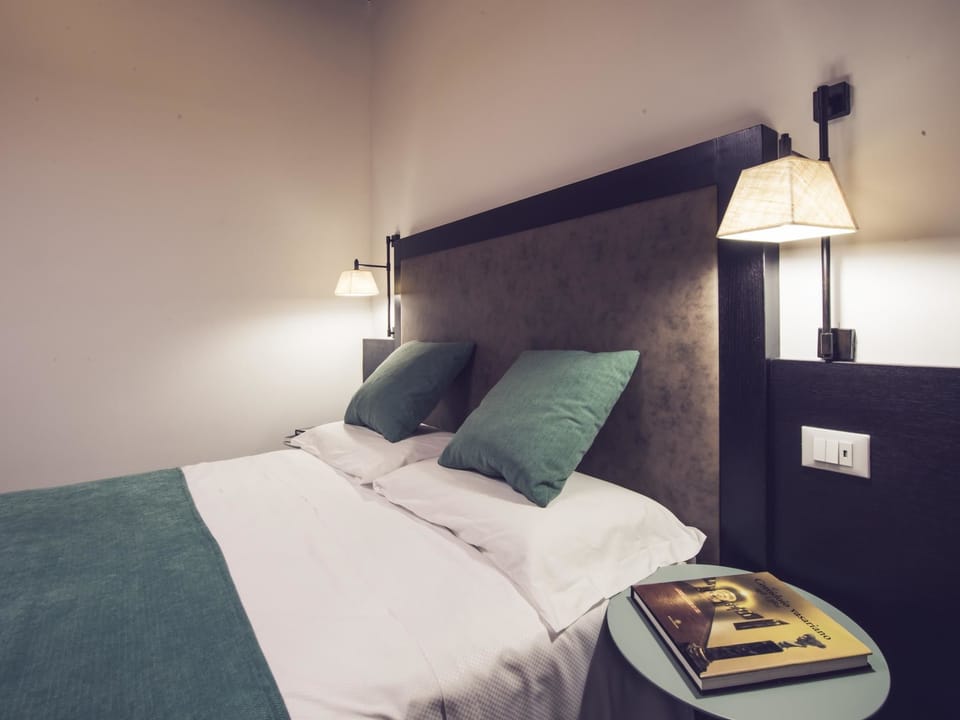 Apartment (2 Bedrooms) | 2 bedrooms, iron/ironing board, free WiFi, bed sheets