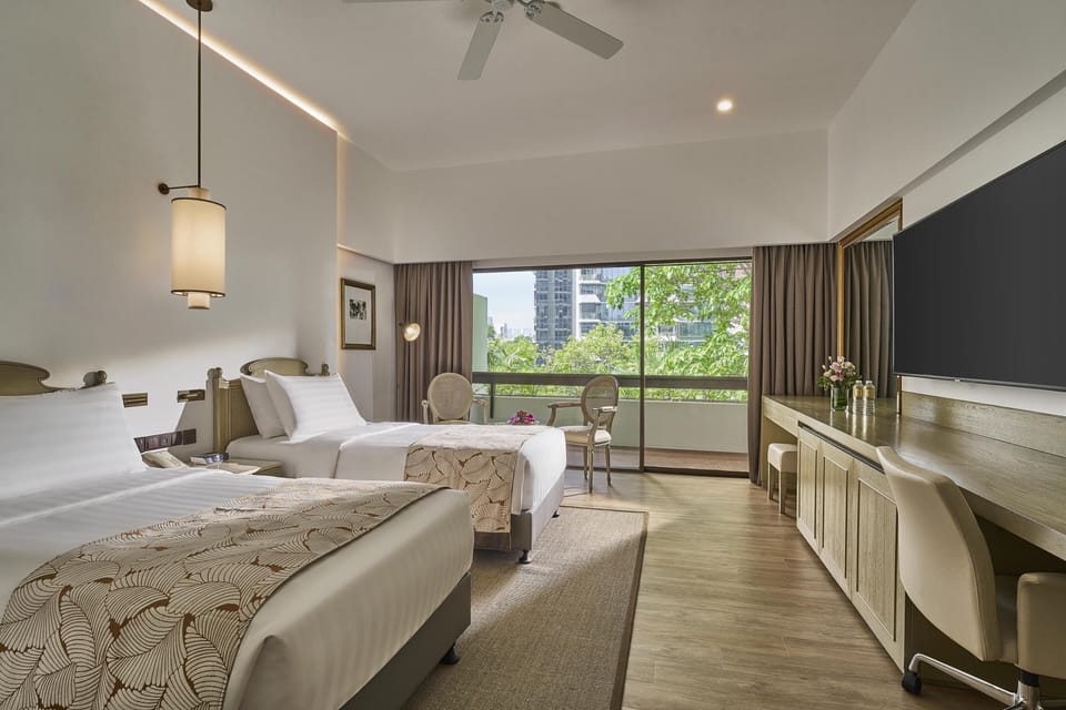 Deluxe Mayfair Twin (Max. 3 pax in total) | In-room safe, desk, iron/ironing board, WiFi (free)