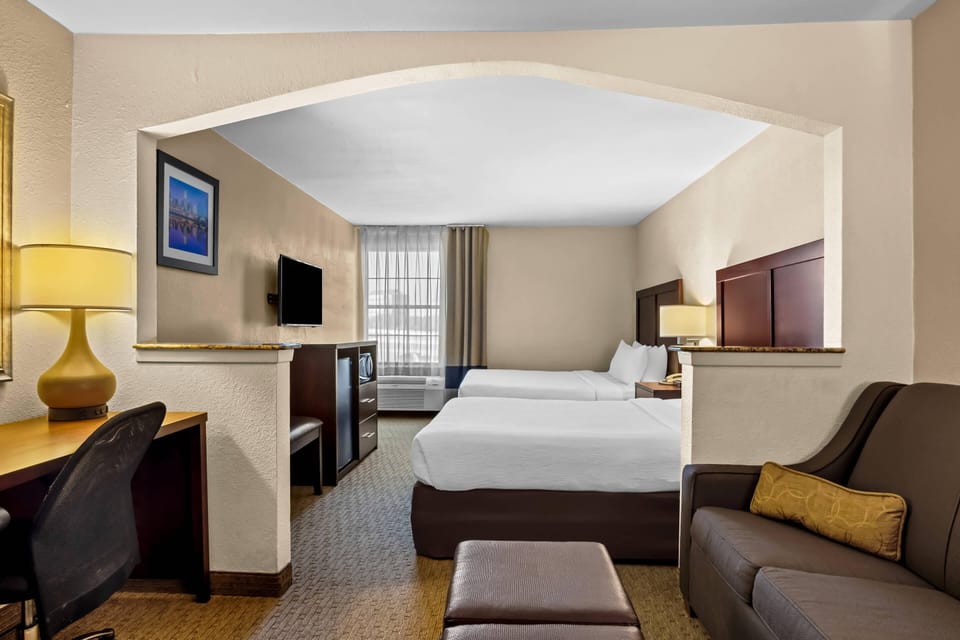 Suite, Multiple Beds, Non Smoking | Premium bedding, pillowtop beds, in-room safe, desk