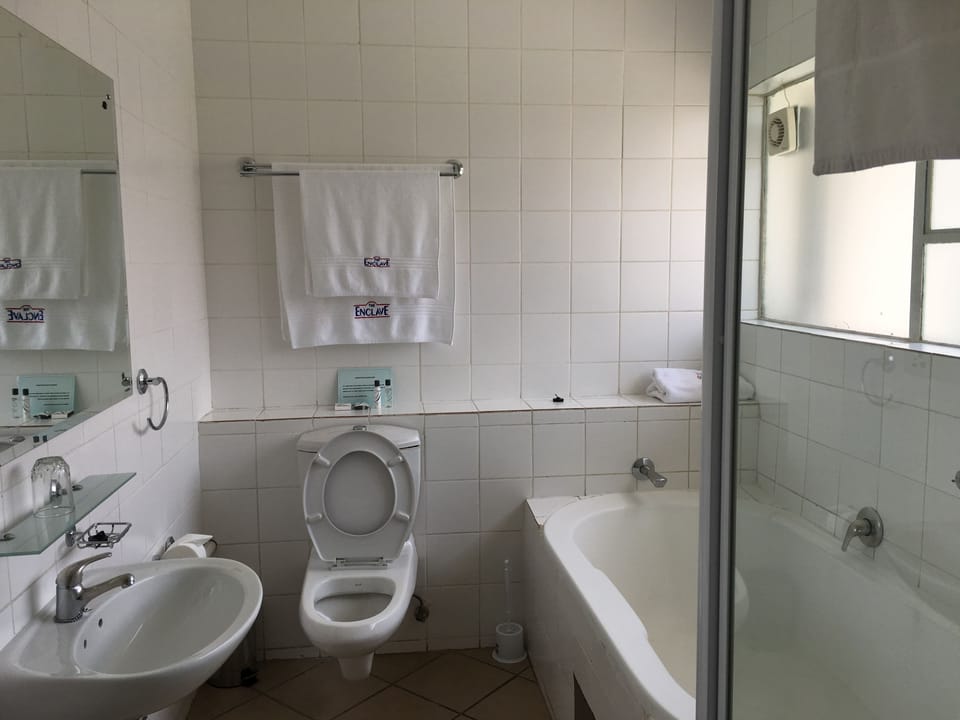 Executive Double Room | Bathroom amenities | Separate tub and shower, deep soaking tub, free toiletries, towels