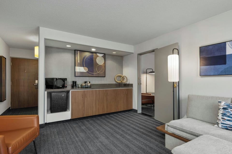 Flat-screen TV, pay movies
