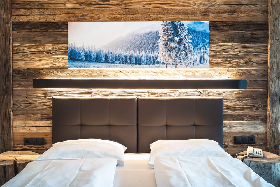 Superior Double Room | In-room safe, individually decorated, individually furnished, desk