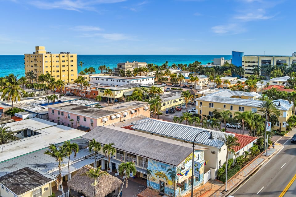 Check-in/check-out kiosk