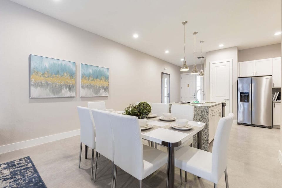 Spacious & Comfortable areas to enjoy with family!