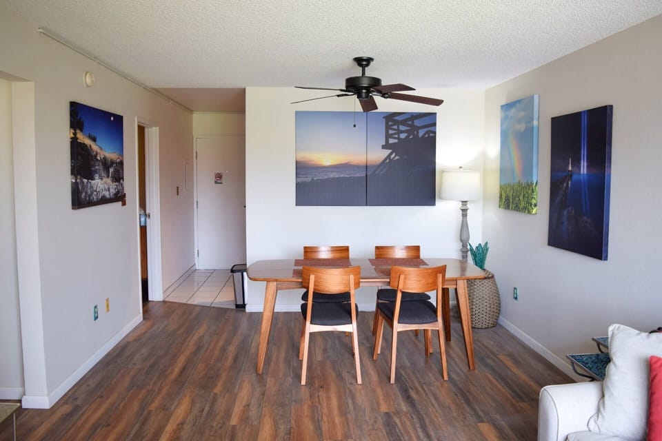 Dining room with seating for 4