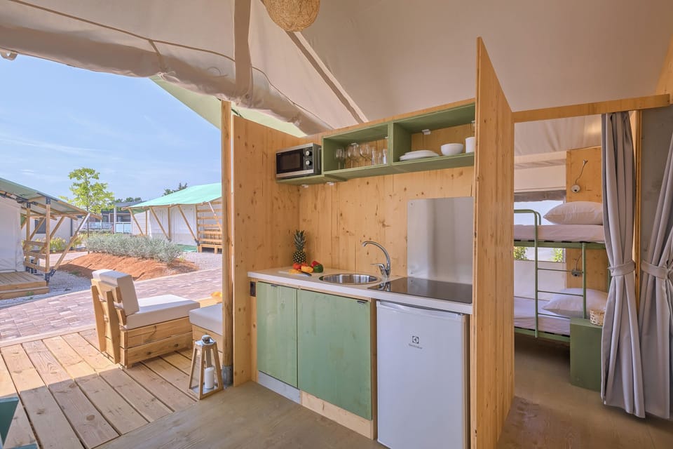 Family Tent, 3 Bedrooms, Terrace | Private kitchen | Fridge, stovetop, dishwasher, electric kettle