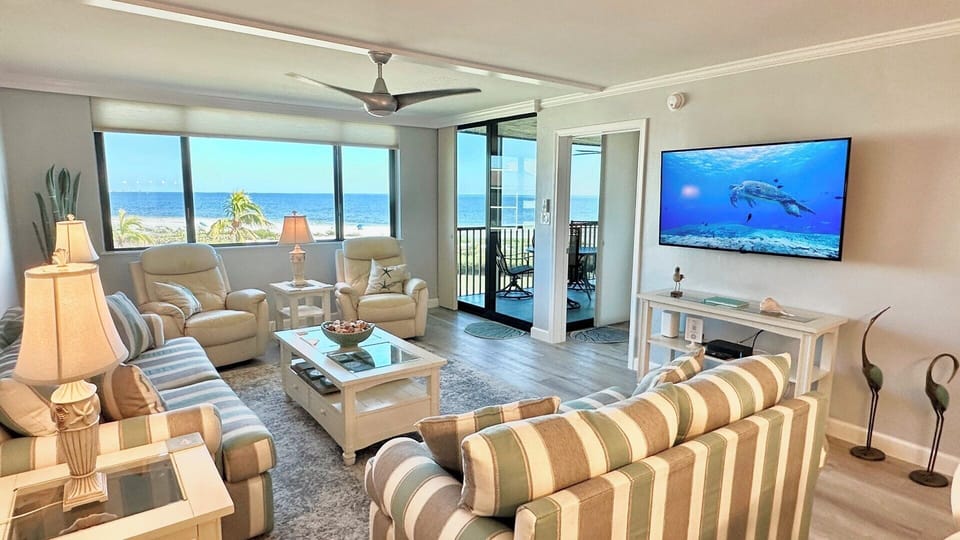 Look at that fabulous water view.