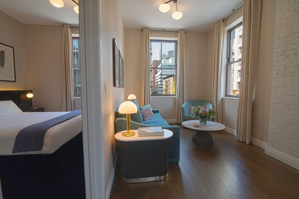 Suite, 1 King Bed with Sofa bed (Tribeca) | Frette Italian sheets, hypo-allergenic bedding, down comforters