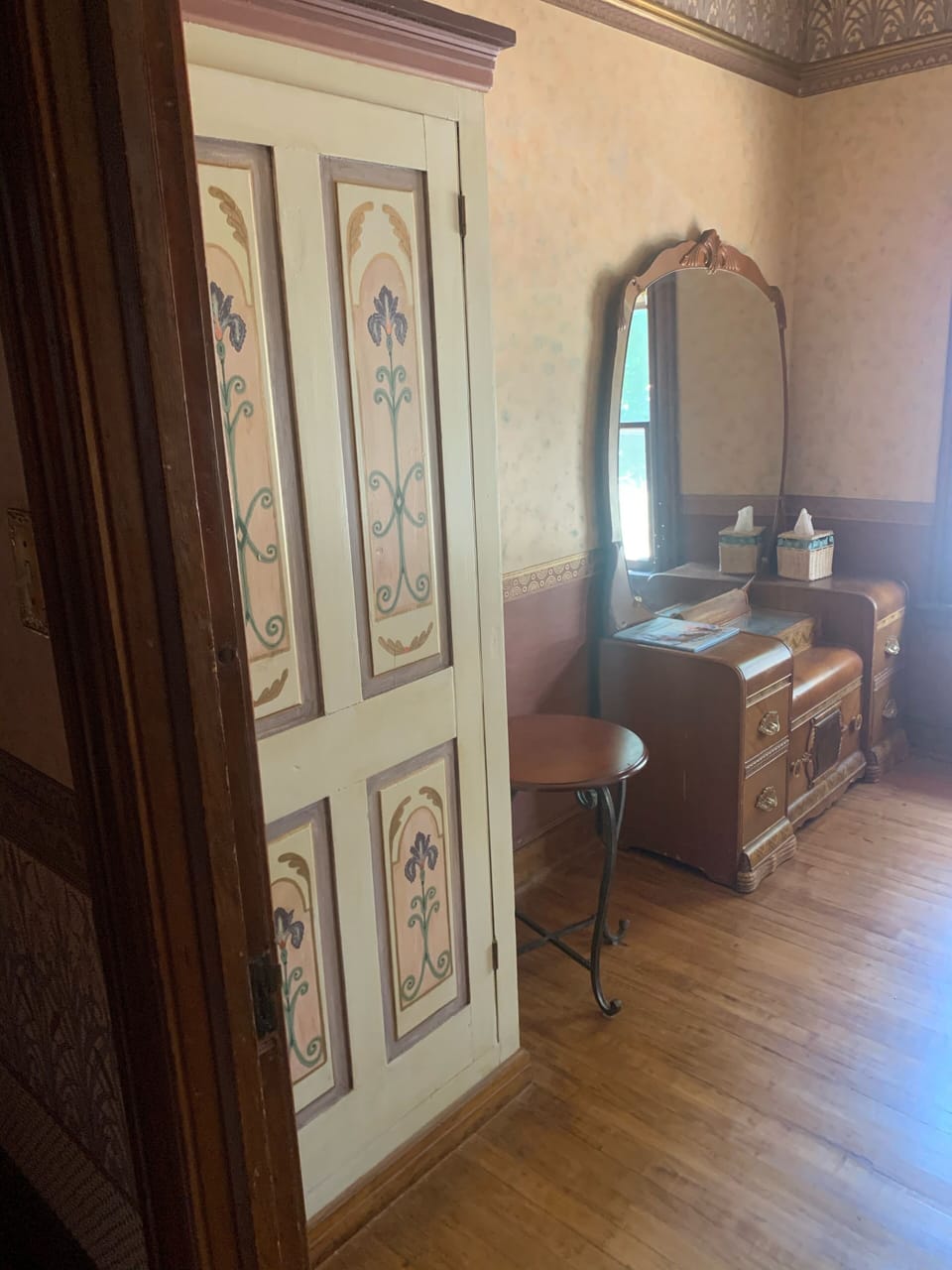 Narnia room can be for changing or for an office. 