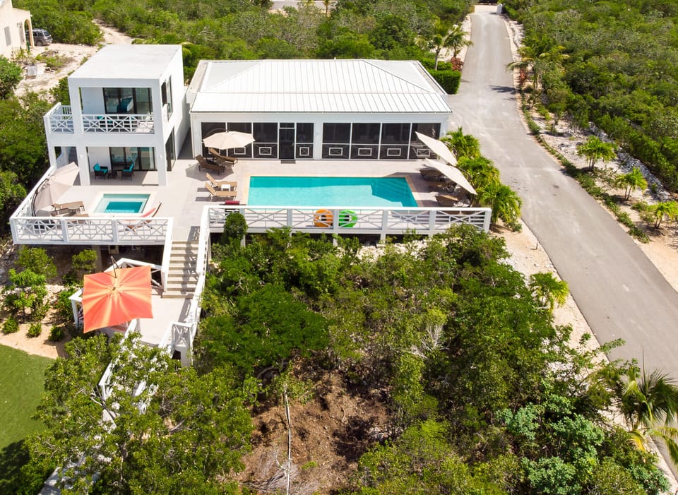 4 Bedroom Private Villa with Pool and Hot Tub - Long Bay Turks and Caicos 