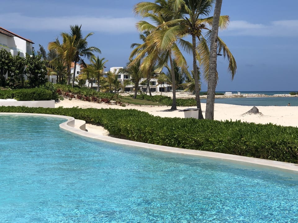 Amazing Swimming Pool to Lounge and Relax 