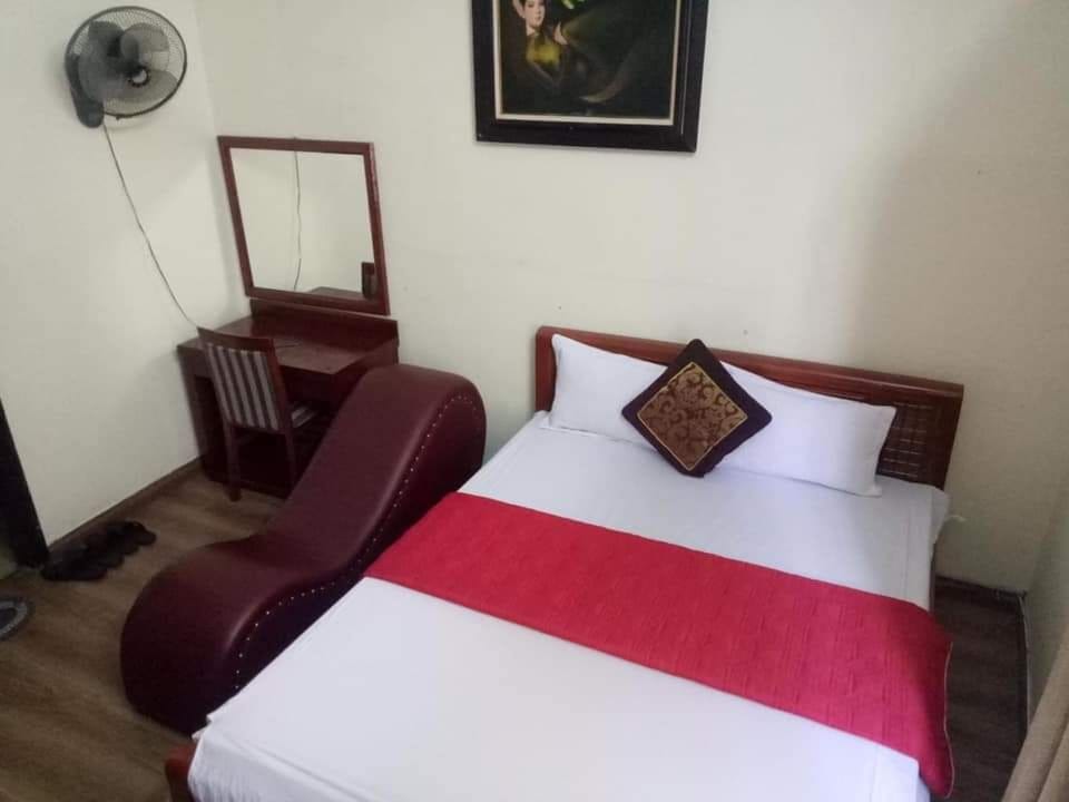 Standard Double Room Single Use | Blackout drapes, free WiFi, bed sheets
