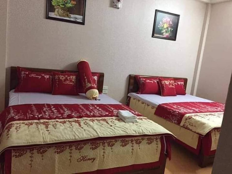 Double Room | Blackout drapes, free WiFi, bed sheets