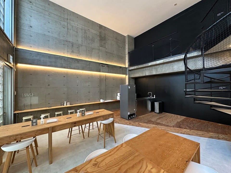 Private Lounge Area