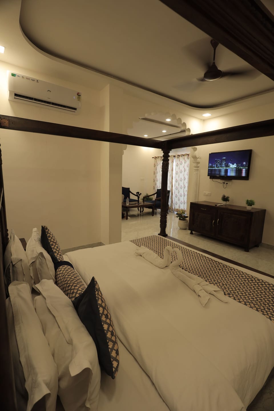 Deluxe Suite | Soundproofing