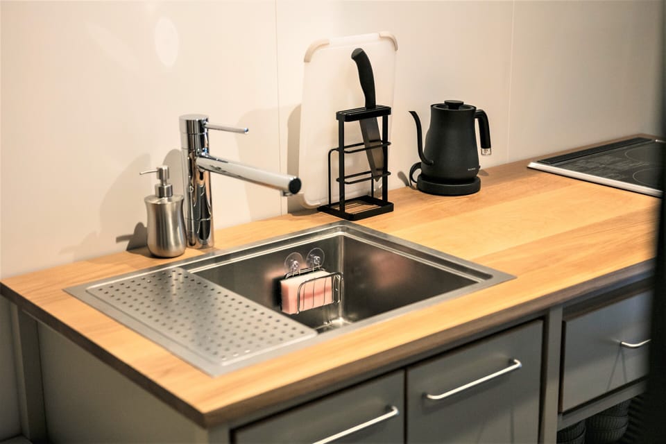Standard | Private kitchenette | Fridge, microwave, stovetop, electric kettle
