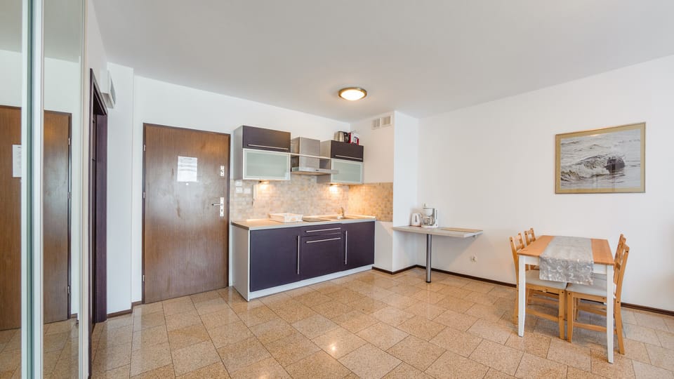 Private kitchenette