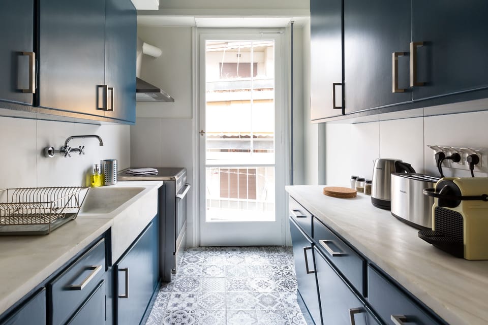 Apartment | Private kitchen | Full-size fridge, microwave, oven, stovetop