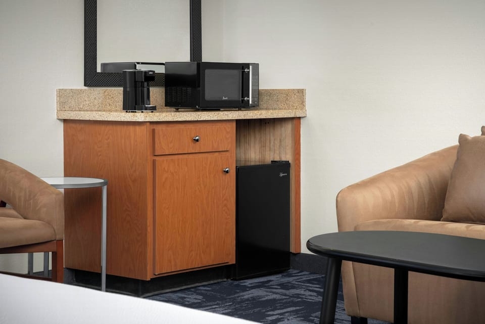 In-room safe, desk, laptop workspace, blackout drapes