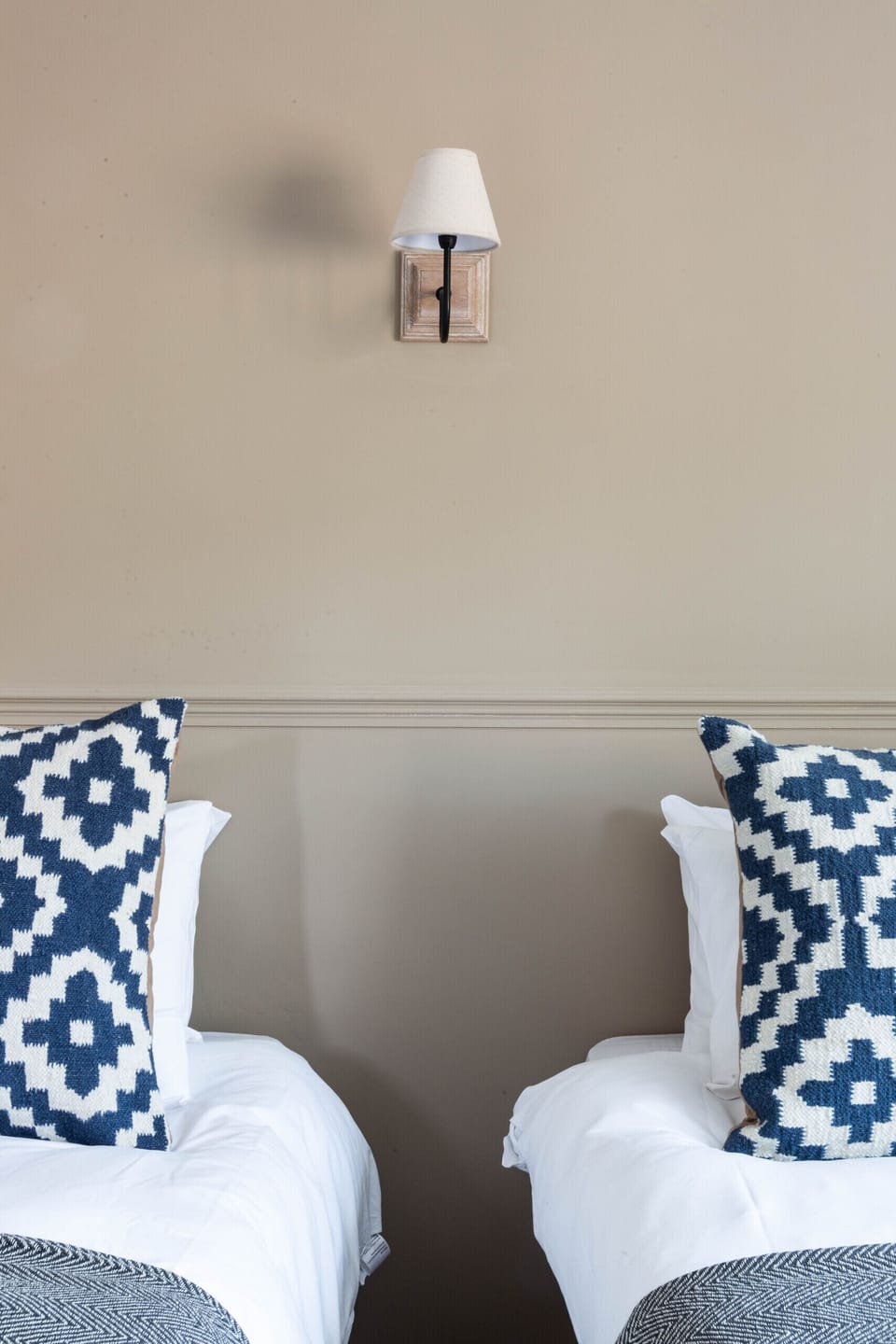 Suite, Ensuite (Double & Single)