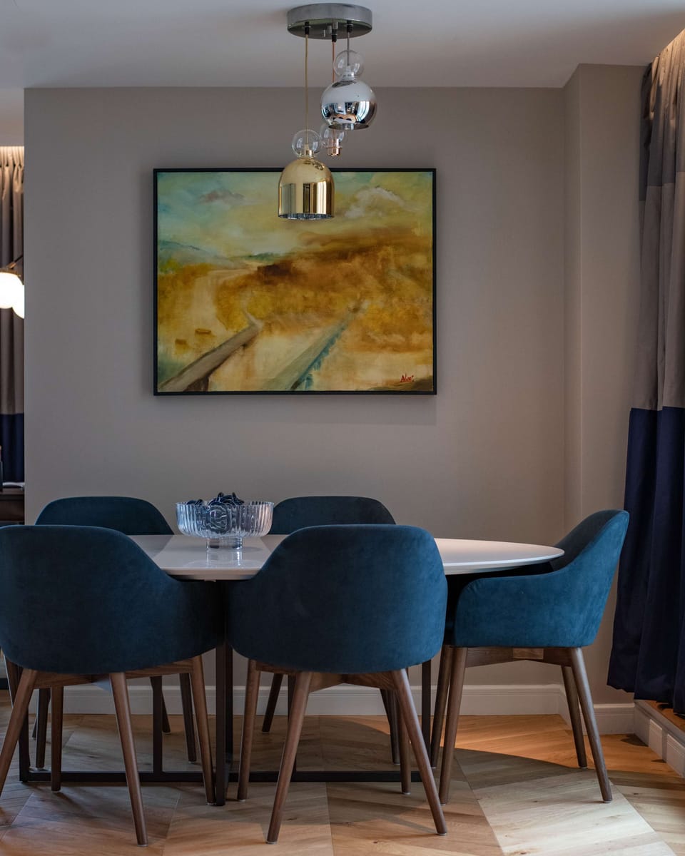 Room, 3 Bedrooms (The Astor Residence) | In-room dining