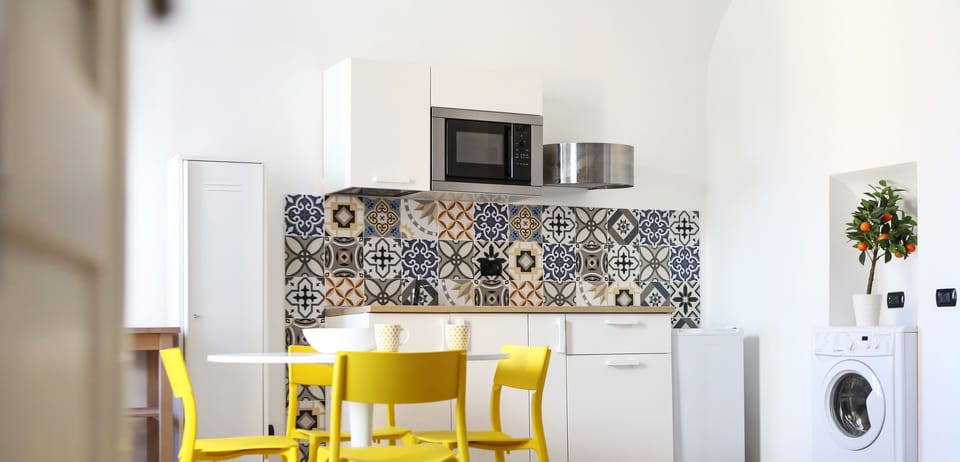 Apartment, 1 Bedroom | Private kitchen | Full-size fridge, microwave, stovetop, electric kettle