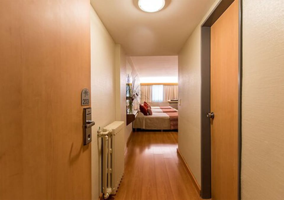 Executive Room, Multiple Beds | Bathroom | Combined shower/tub, deep soaking tub, free toiletries, bidet