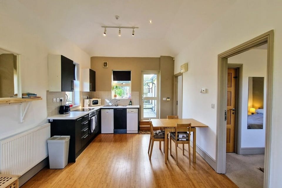 Kitchen / dining area