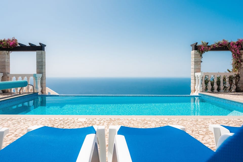 Blue Sea Villa with Panoramic Ocean view