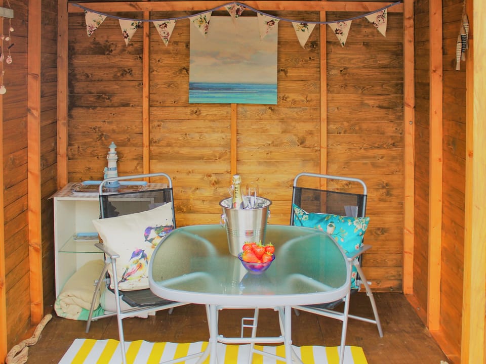 Peaceful Summerhouse | Curlew Cottage, Creetown, near Newton Stewart 