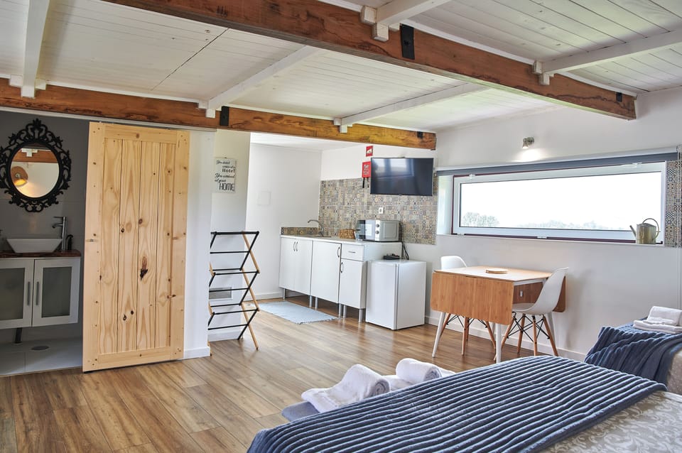 Panoramic Loft | Free WiFi, bed sheets