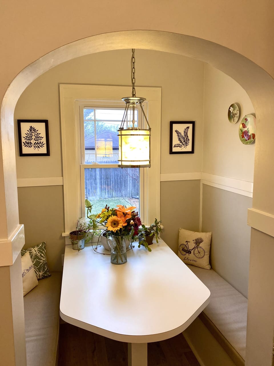 Breakfast nook