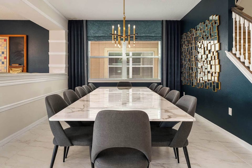 Dining Room *Highlight*