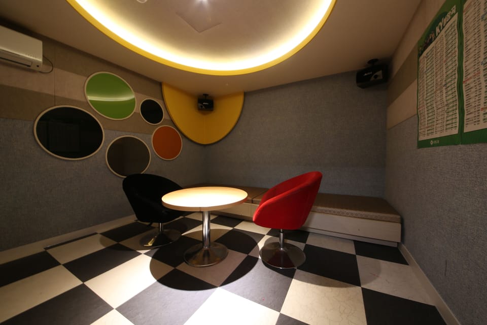 Room (Karaoke) | Room amenity