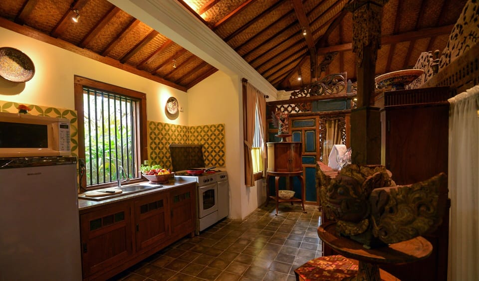 Private kitchenette