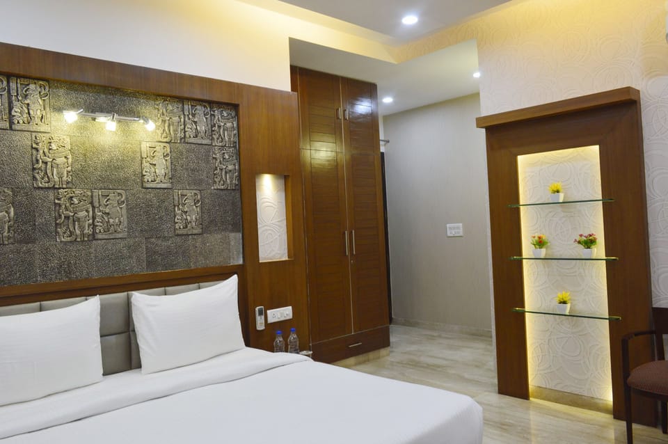 Family Apartment | Egyptian cotton sheets, premium bedding, down comforters