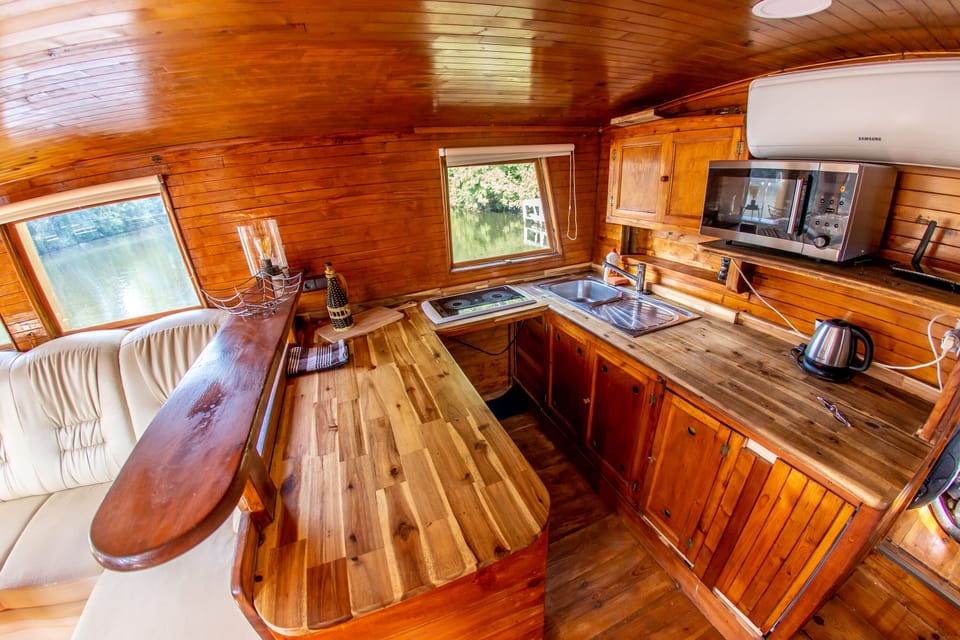 Classic Room - rentable sauna or hot tub | In-room dining