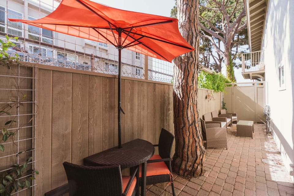 Private Patio (2)