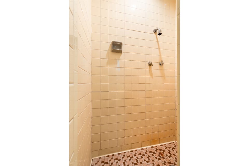 Free toiletries, towels