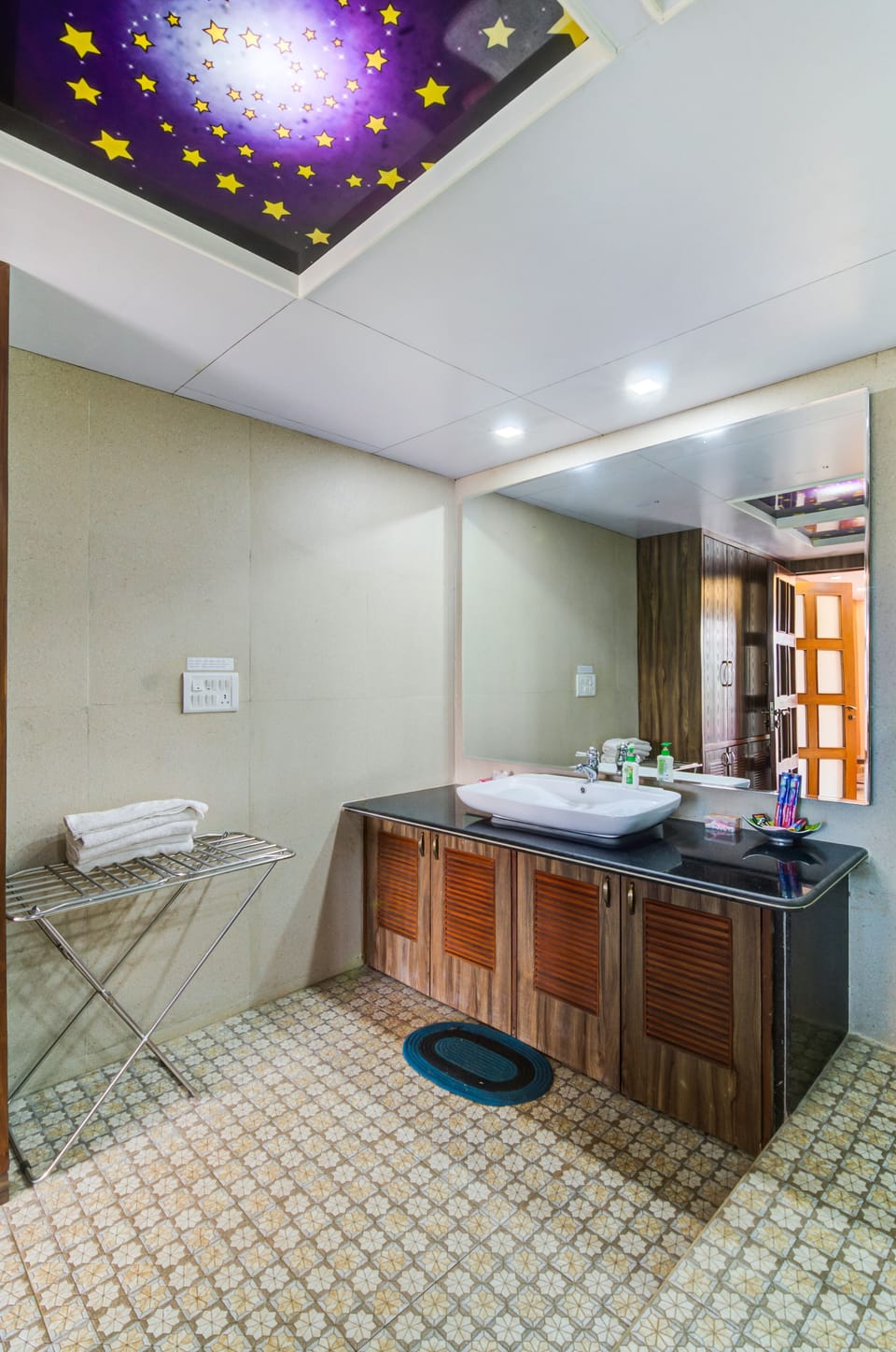Suite | Bathroom sink