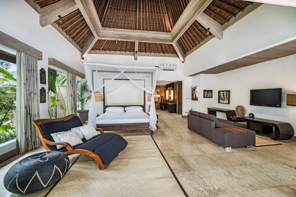 The Luxury Suite | 1 bedroom, premium bedding, down comforters, Tempur-Pedic beds