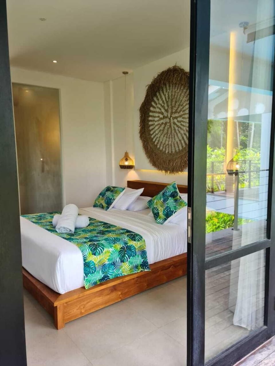 Deluxe Terrace Room | 1 bedroom, premium bedding, down comforters, minibar