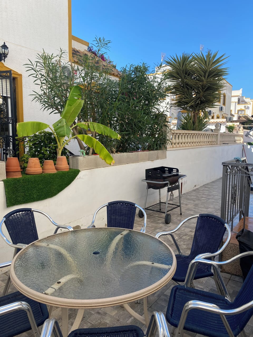 Shared pool 20 yards from villa 